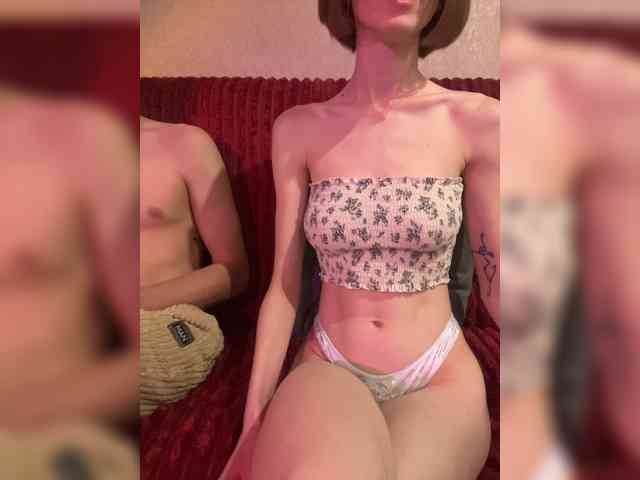 NaughtyDuo webcam