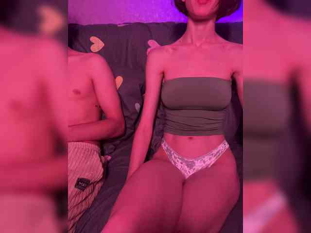 NaughtyDuo webcam