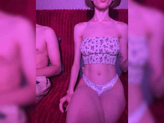 NaughtyDuo webcam