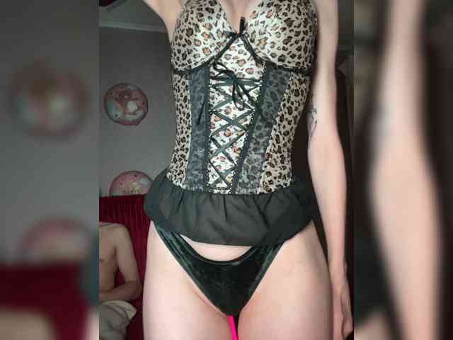 NaughtyDuo webcam