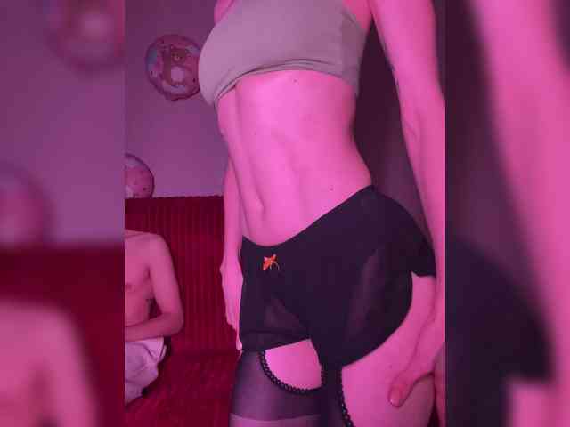 NaughtyDuo webcam