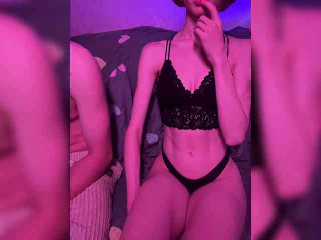 NaughtyDuo webcam