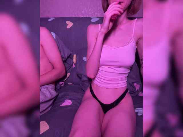 NaughtyDuo webcam