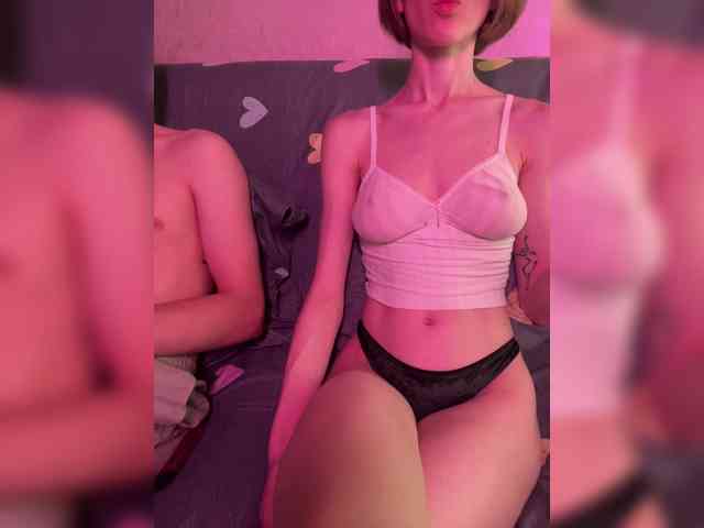 NaughtyDuo webcam