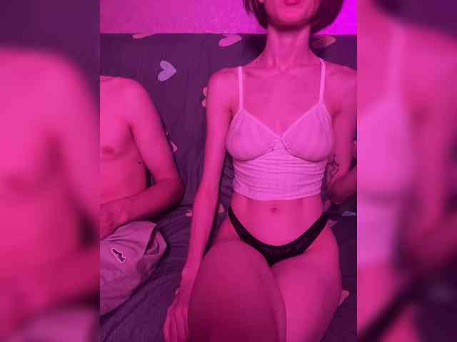 NaughtyDuo webcam
