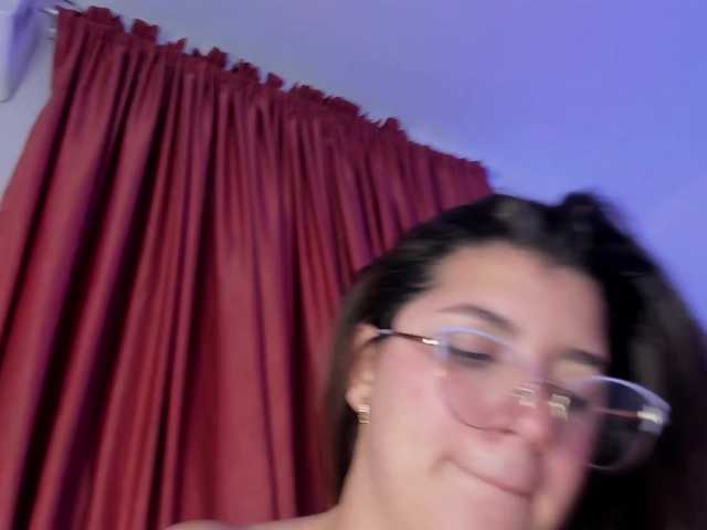 Fiorela live webcam show