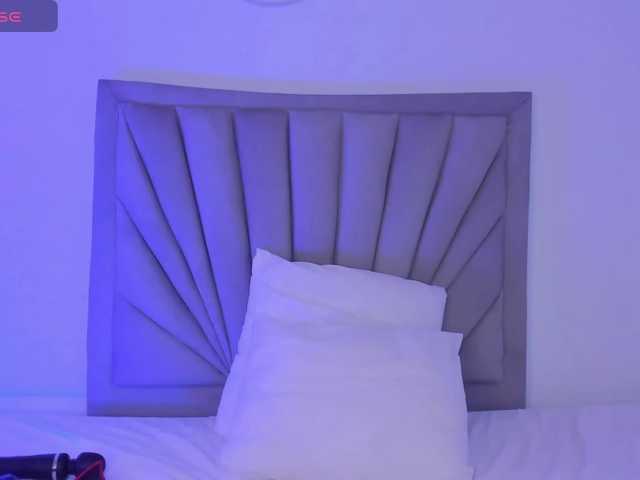 Fiorela live cam on BongaCams