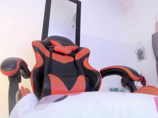 Karol-wish live cam on BongaCams