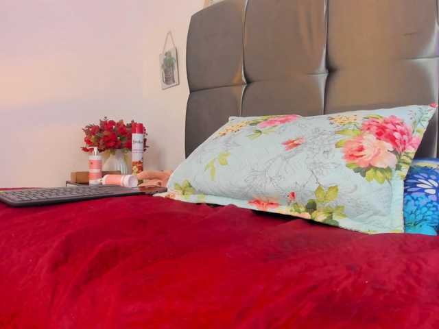 Karol-wish live cam on BongaCams