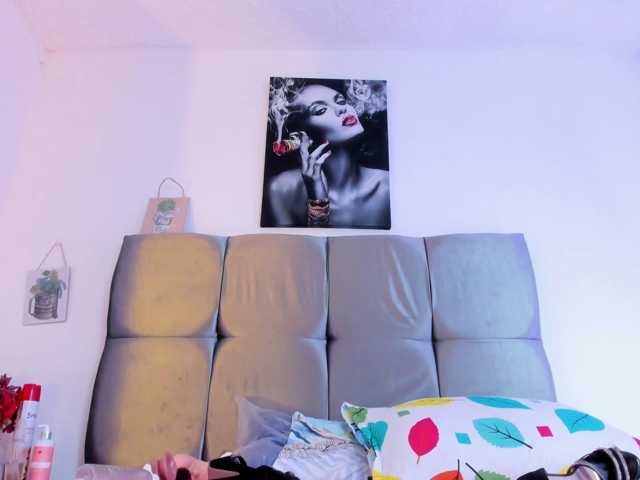 Karol-wish live cam on BongaCams