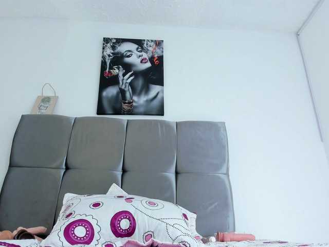 Karol-wish live cam on BongaCams