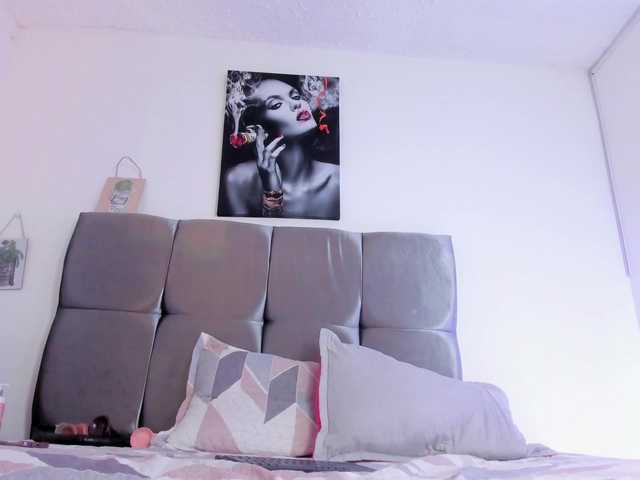 Karol-wish live webcam show