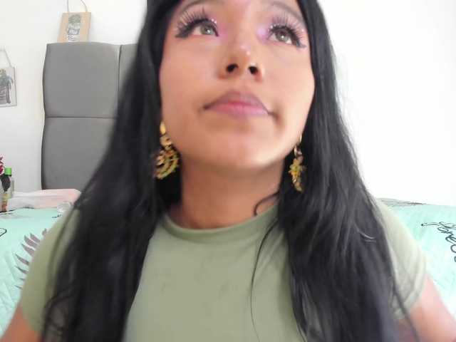 Karol-wish live cam on BongaCams