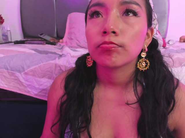 Karol-wish live cam on BongaCams
