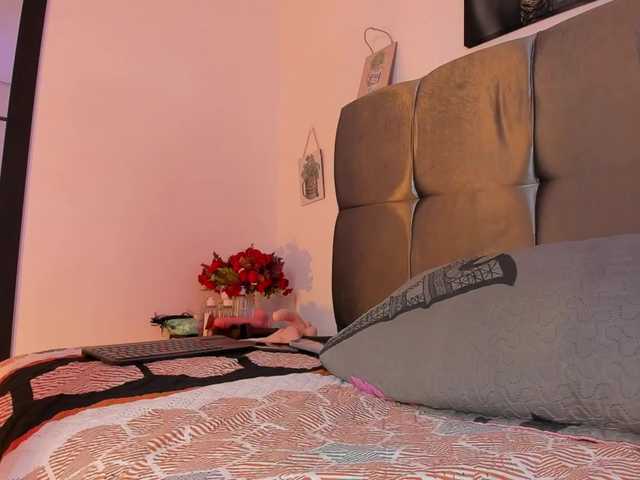 Karol-wish live cam on BongaCams