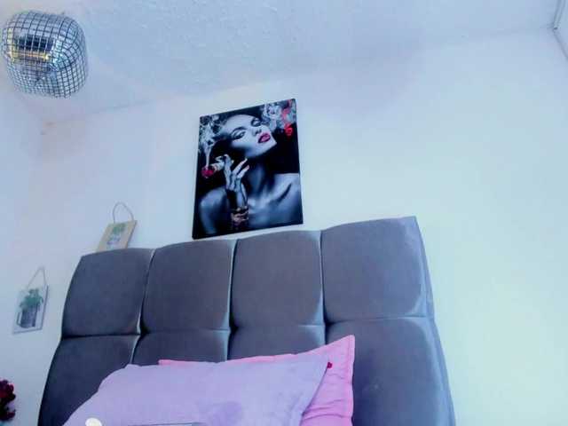 le modèle Karol-wish est en webcam porno dans un show sur le site bongacams, il possède les tags suivants: Latino/Hispanic,Brunette,Trimmed