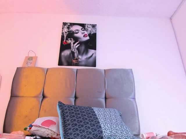 Karol-wish live cam on BongaCams