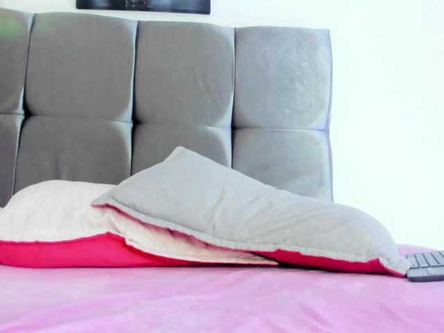 Karol-wish live cam on BongaCams