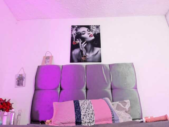 Karol-wish live cam on BongaCams
