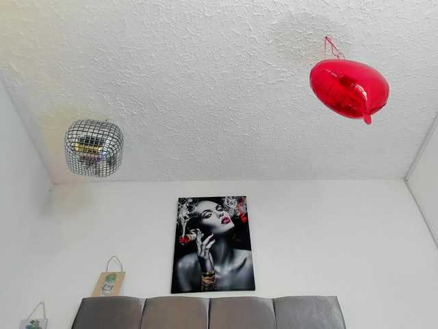 Karol-wish live cam on BongaCams