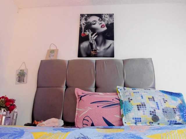Karol-wish live cam on BongaCams