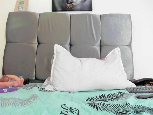 Karol-wish live webcam show