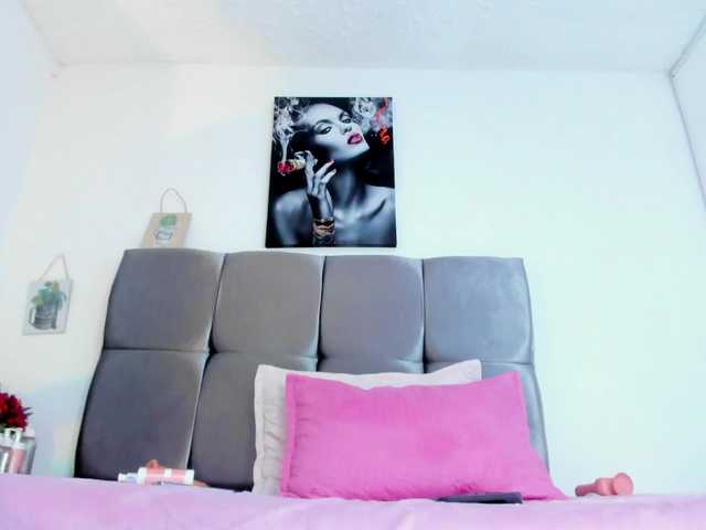 Karol-wish live cam on BongaCams