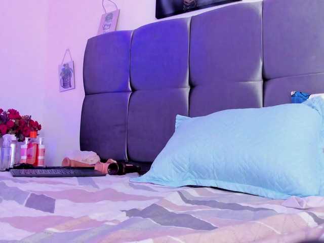 Karol-wish live cam on BongaCams