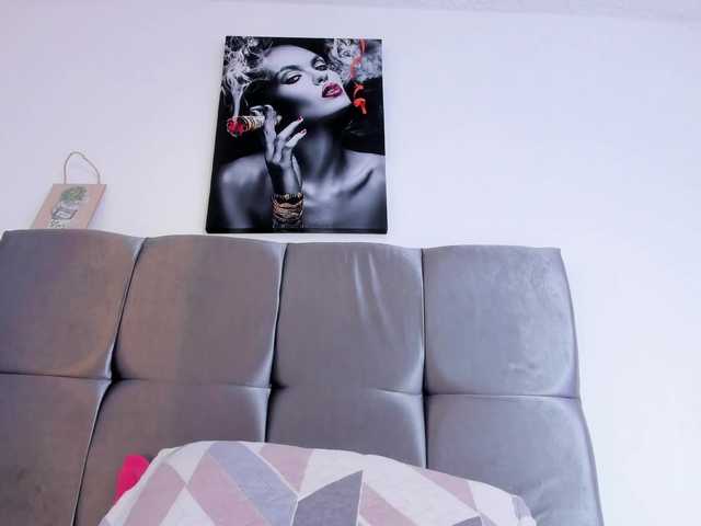 Karol-wish live cam on BongaCams