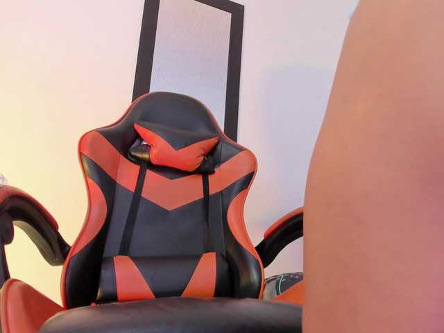 Karol-wish live webcam show