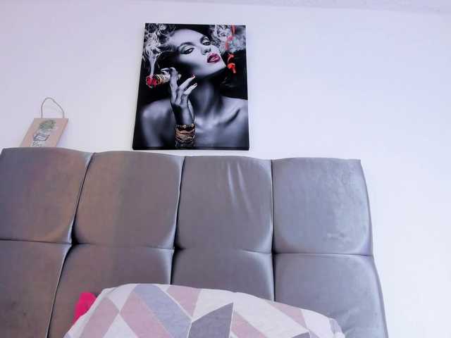 Karol-wish live webcam show