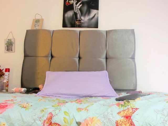 Karol-wish live cam on BongaCams