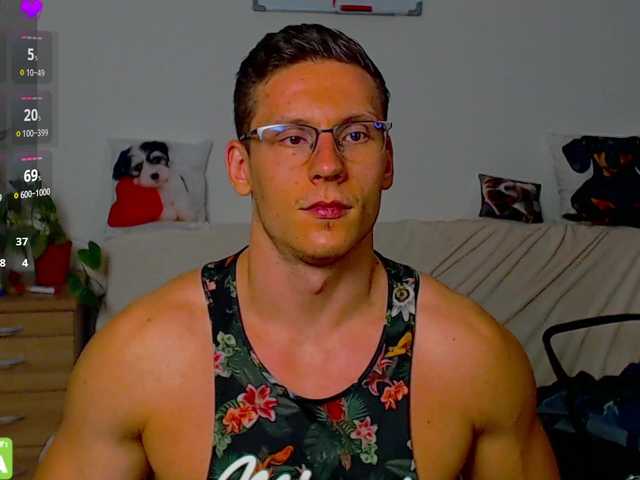 ZeinMiracles live cam