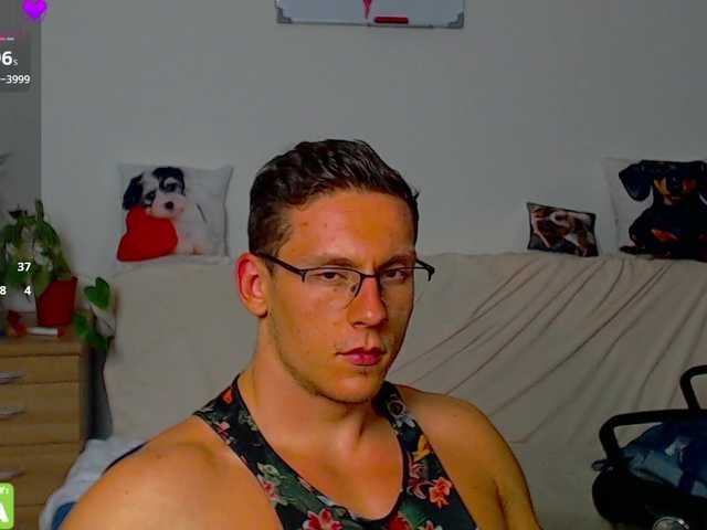 ZeinMiracles live cam