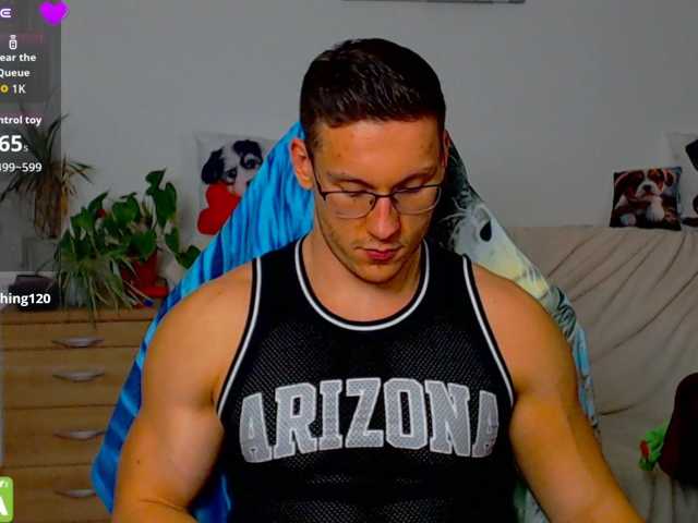 ZeinMiracles, 21 y/o - Live Cam on BongaCams
