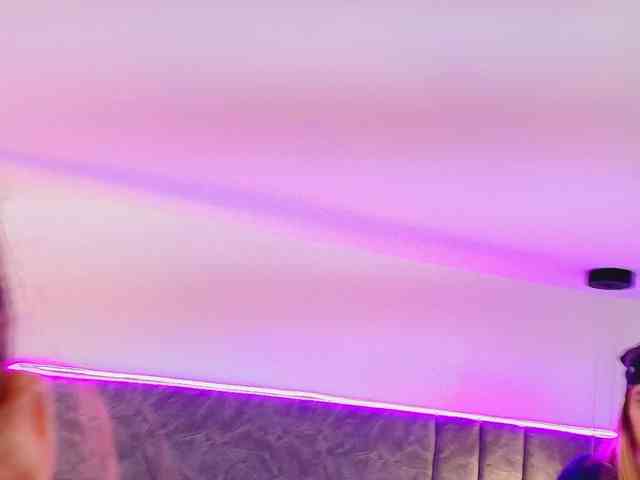 dakota_megan webcam