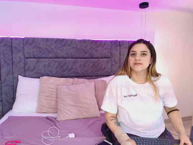 Modelo: dakota_megan