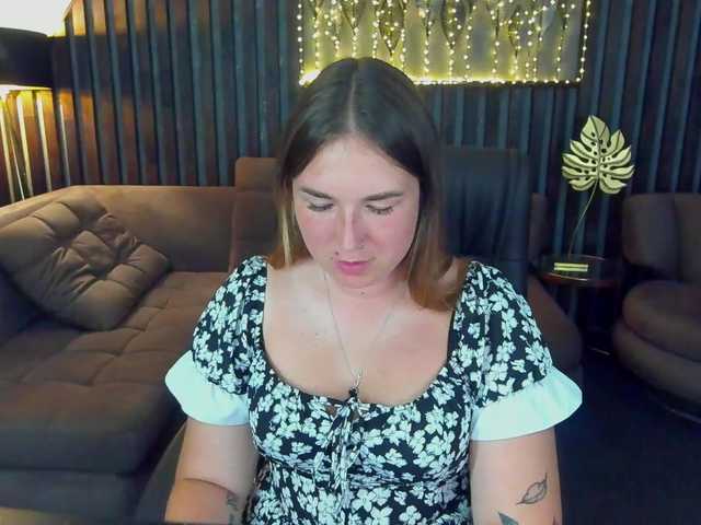 SofiiDarling live webcam show