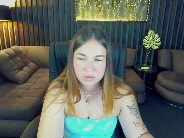SofiiDarling live cam on BongaCams