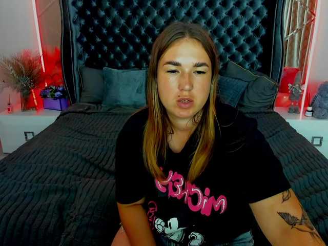 SofiiDarling live cam on UnifiedCams