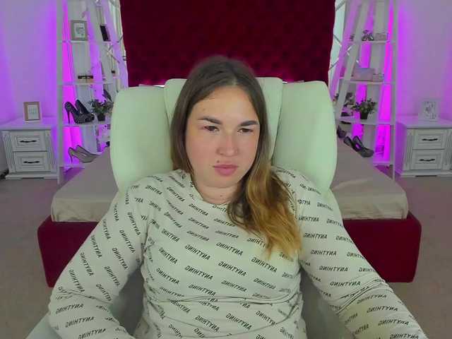 SofiiDarling live cam preview