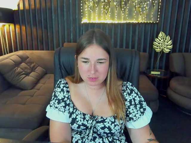 SofiiDarling live webcam show