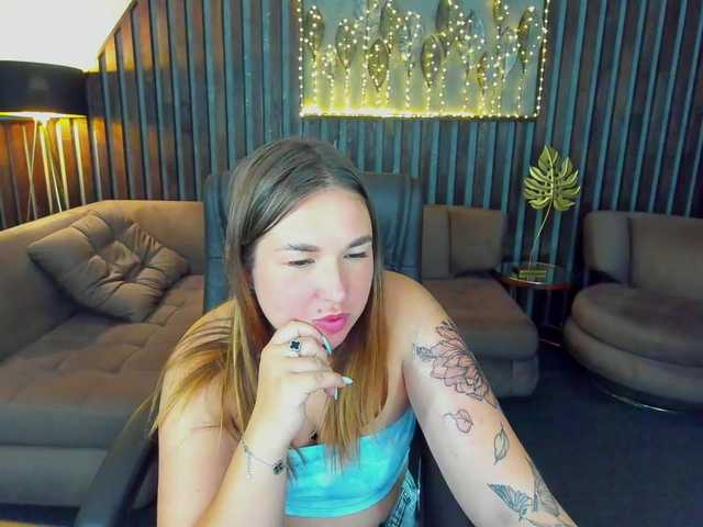 SofiiDarling live cam on BongaCams