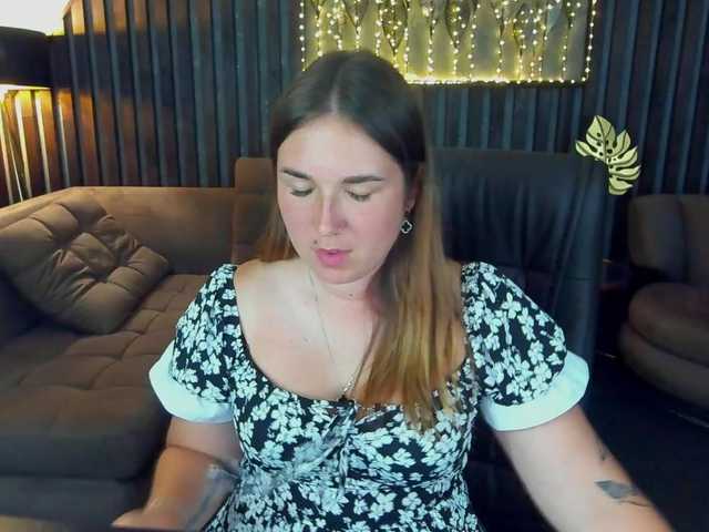 SofiiDarling live webcam show