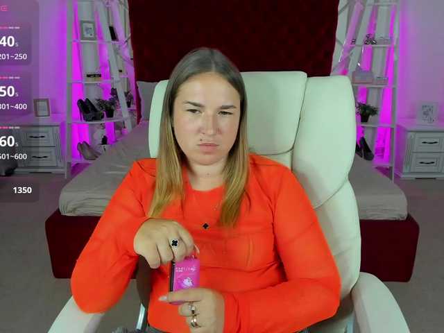 SofiiDarling live webcam show