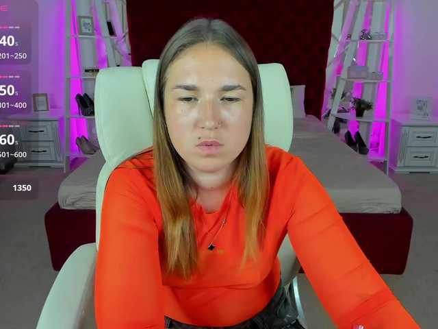 SofiiDarling live webcam show