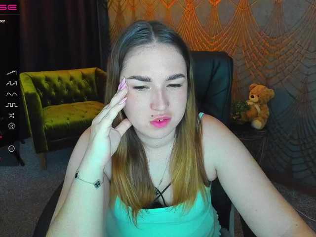 SofiiDarling's BongaCams show and profile