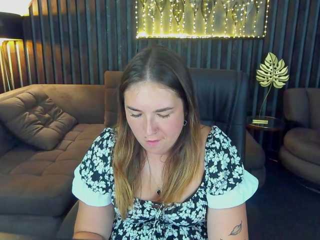 SofiiDarling live webcam show