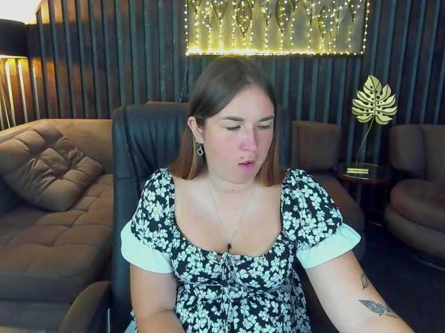 SofiiDarling live webcam show
