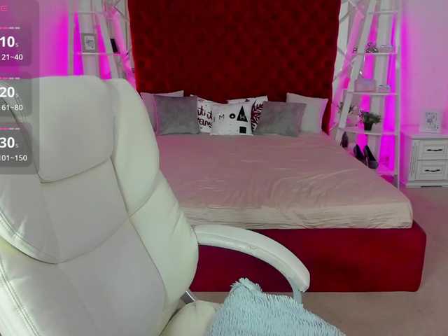 SofiiDarling live webcam show